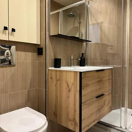 Cote - Elegant 3 Pieces, Wifi Et Climatisation 아파트